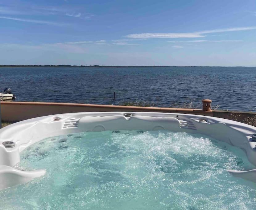Villa Avec Spa & Vue Panomarique Sur L'Etang Pérols Exteriör bild